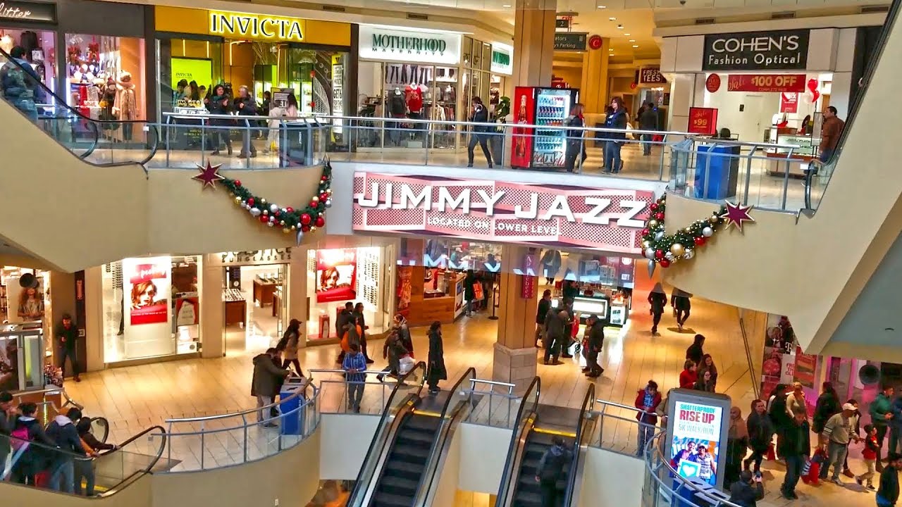 Holiday Shopping in Queens Mall, Christmas Time in New York City