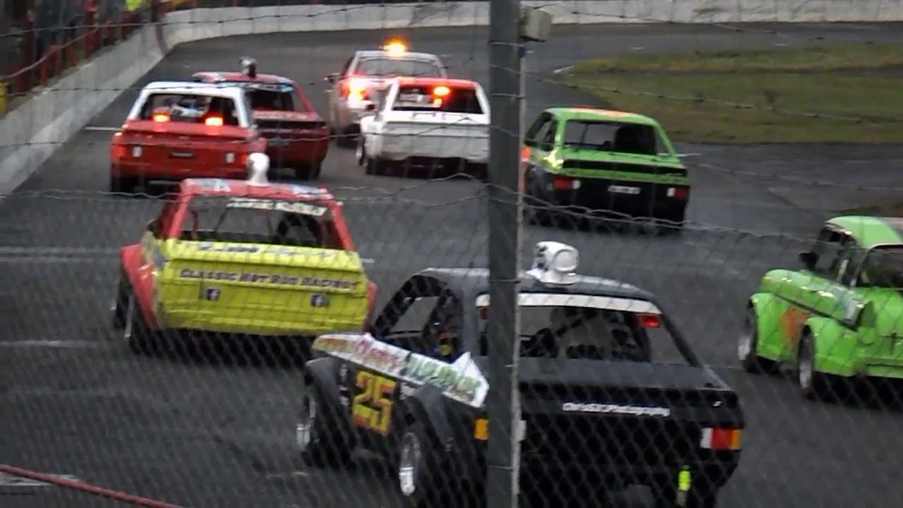 Classic Hot Rods. Tipperary 28/10/17. Irish GP Heat One