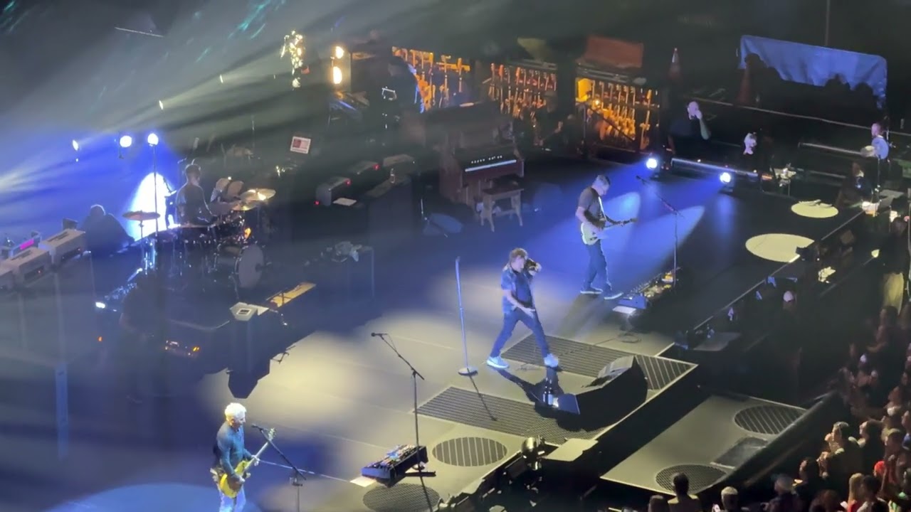 05 | Pearl Jam - Amongst The Waves, Hard Rock Live, Hollywood, FL - April 24th 2025 - Jeffgarden.com