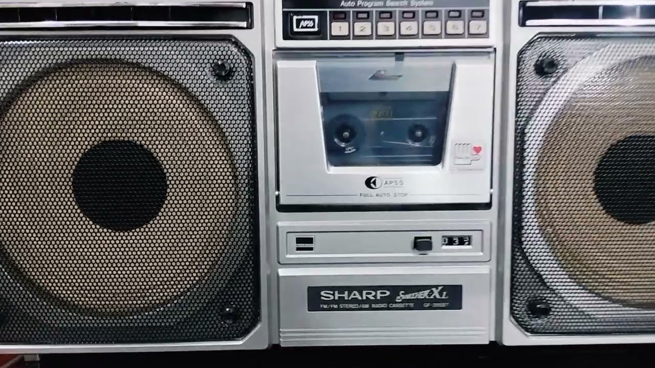 (ĐÃ BÁN)Nay e lên máy sharp GF205ST , sdt giao lưu của e 0856528528.