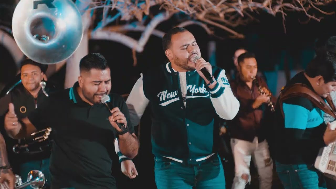 No es pa Todos - Banda Renovacion (En Vivo)