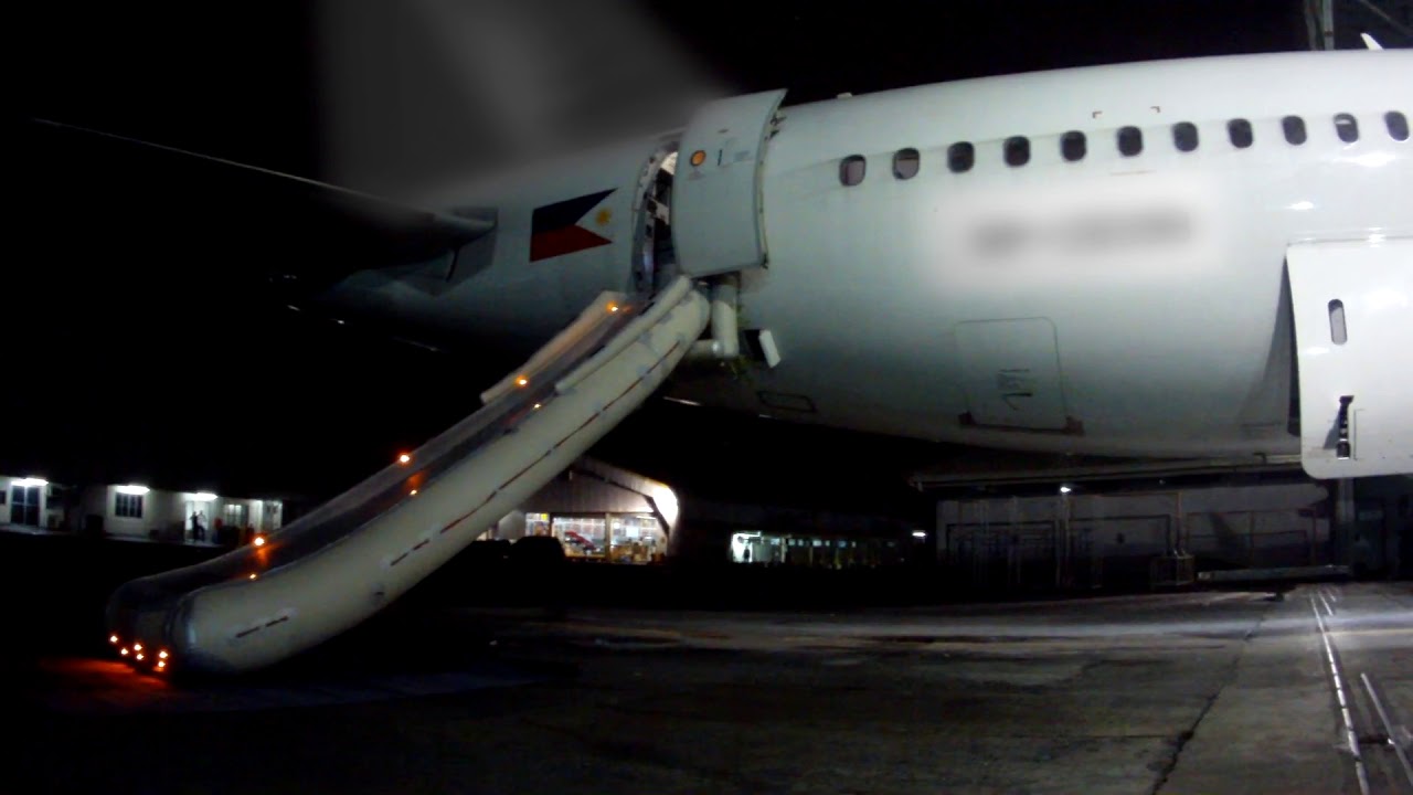 Airbus A320 Escape Slide Deployment
