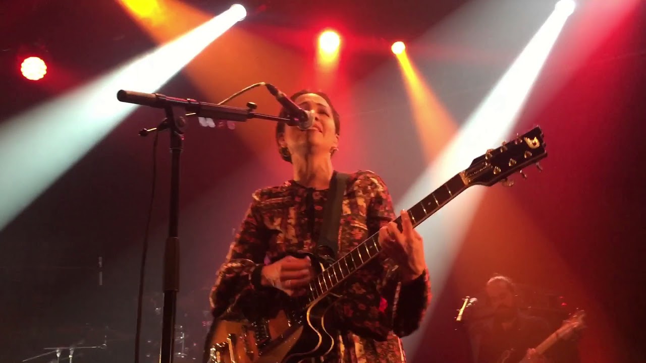 Natalia Lafourcade en París - Tour 2018