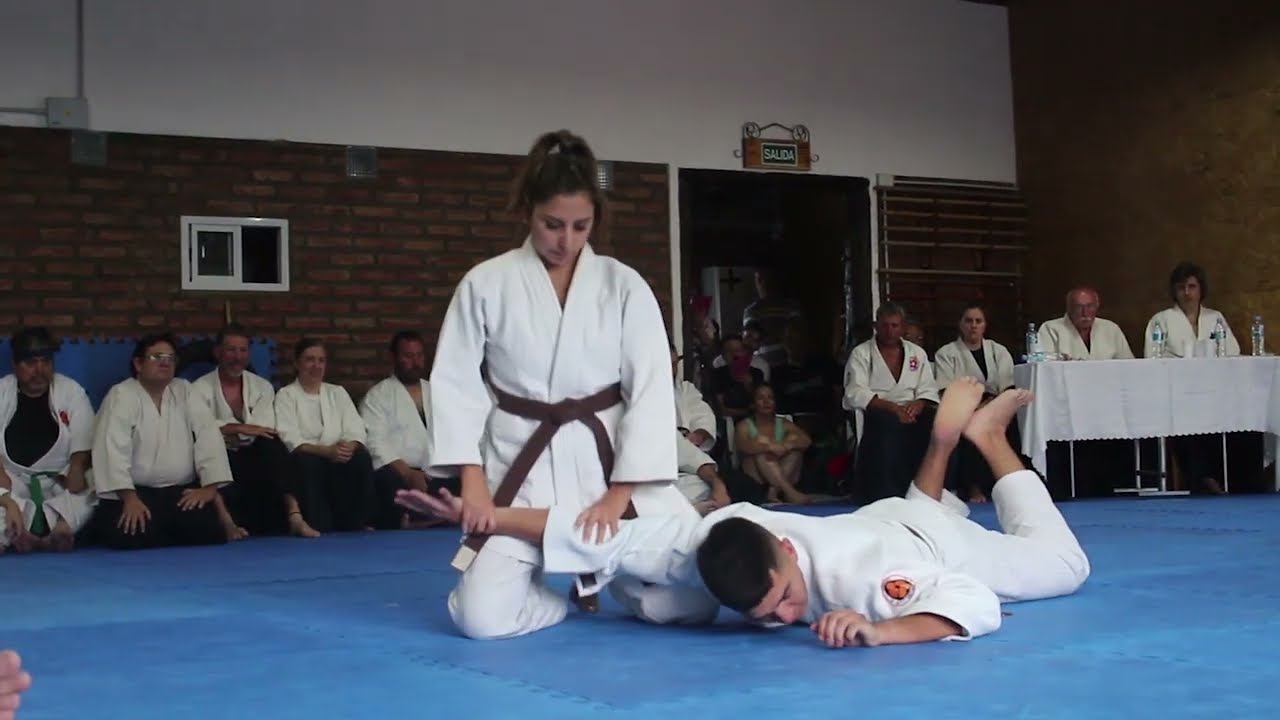 Examen 1er DAN Aikikai.  Virginia Chazarreta