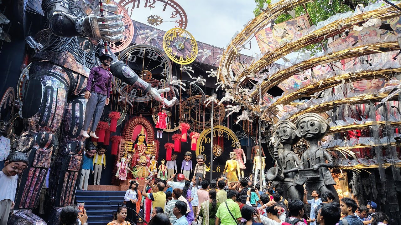 SOUTH KOLKATA DURGA PUJA IS UNREAL! 😱 15+ Massive Pandals in One Day (Maha Panchami 2025)