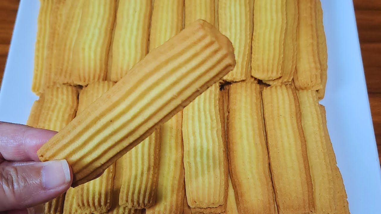 بدون ماكينه هنعمل بسكوت العيد الفاخر بالزبده ، طعم وقرمشه وهشاشه مفيش بعد كده