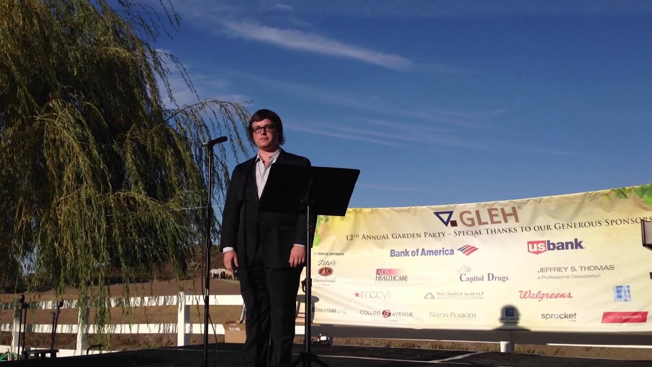 Jonathan Allen Sings 