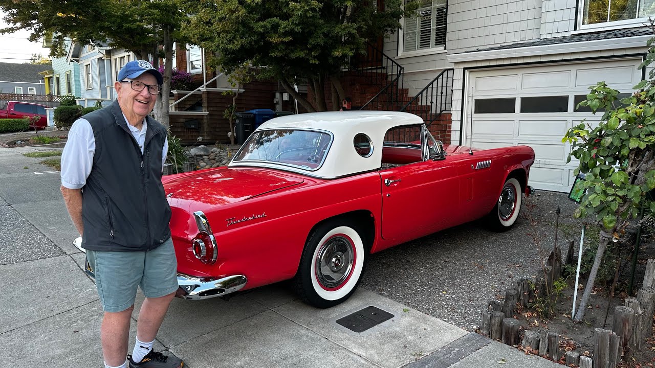 1956 Ford Thunderbird - Opening the trunk with a Continental Kit
