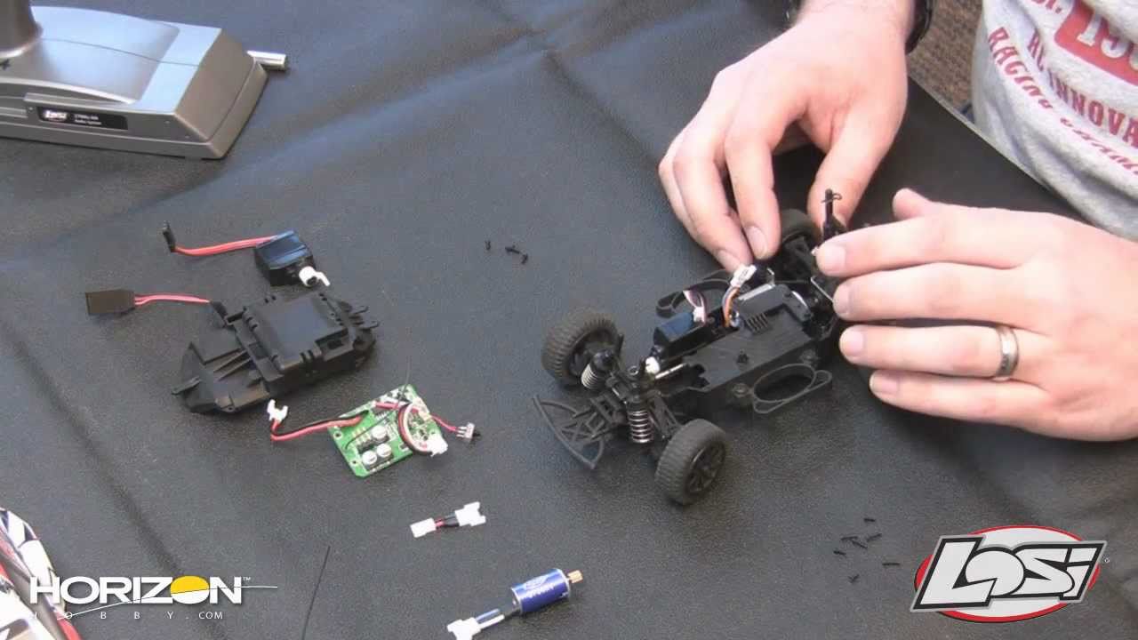 HorizonHobby.com How-To: Install Losi's 2.4GHz Conversion into 1/24-scale Losi Chassis
