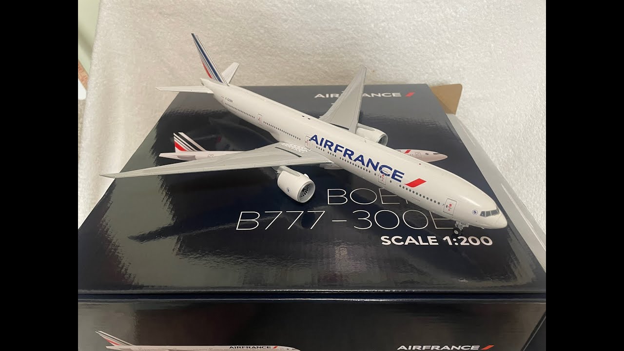 Gemini 200 Air France Boeing 777-300er unboxing