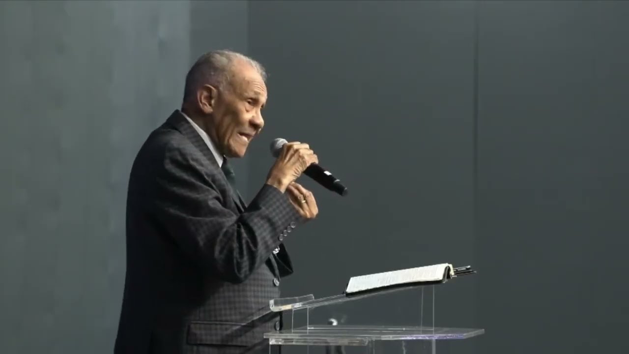 LA PAGA DEL PECADO Y LA DÁDIVA DE DIOS - Prédicas Cristianas - Ezequiel Molina Rosario