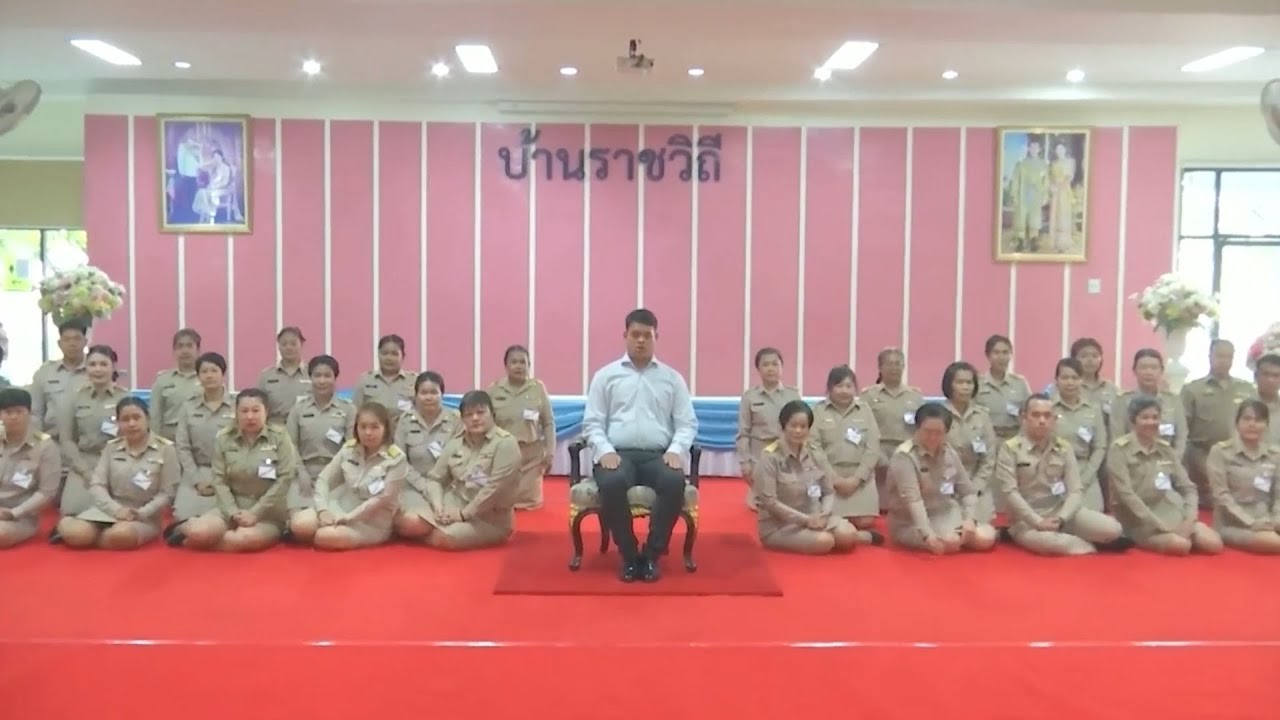 เจ้าฟ้าทีปังกรรัศมีโชติฯ ทรงเยี่ยม และพระราชทานสิ่งของแก่สถานสงเคราะห์เด็กหญิงบ้านราชวิถี