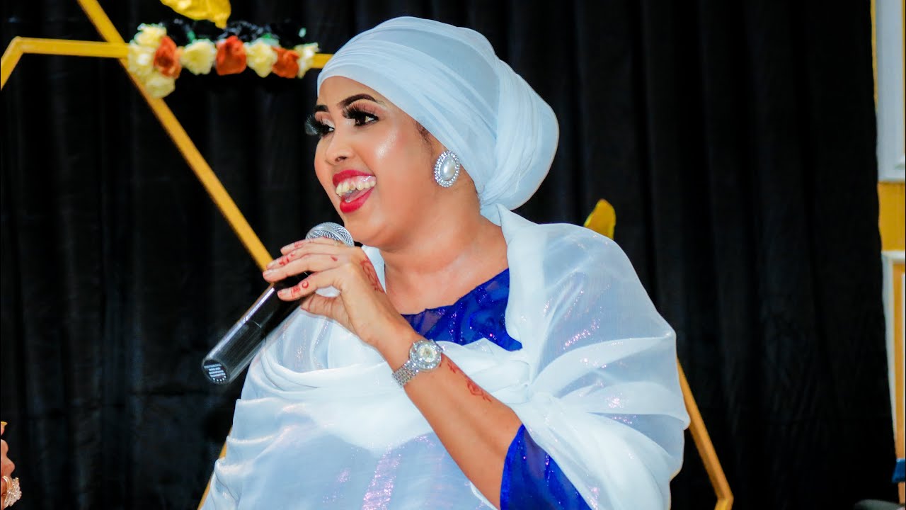 AYAAN WADANI HEES AROOS RIG KA SIIYA SACABKA