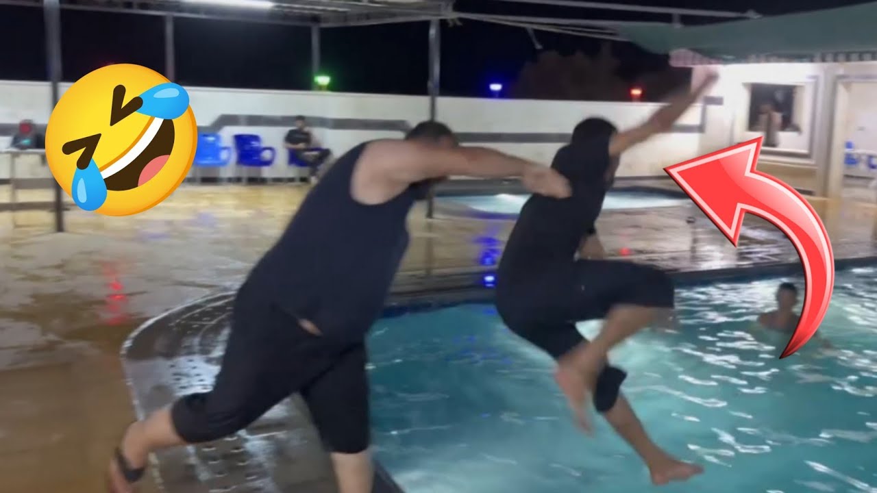 لما اطلع مع رفقاتي عالمسبح بدون عزيمة 🤣👋🏻