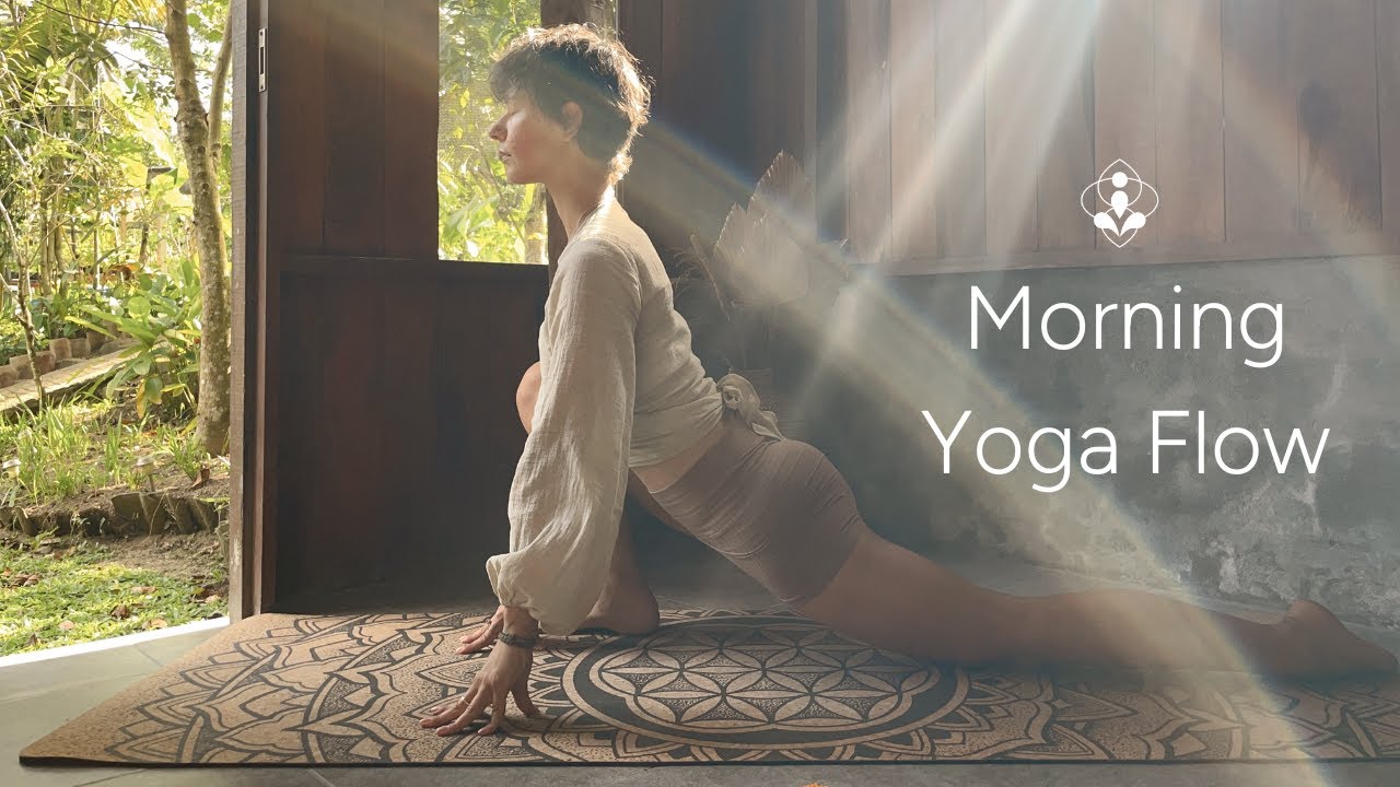 Gentle Morning Awakening | A 30 Minute Yoga Flow to Begin Your Day