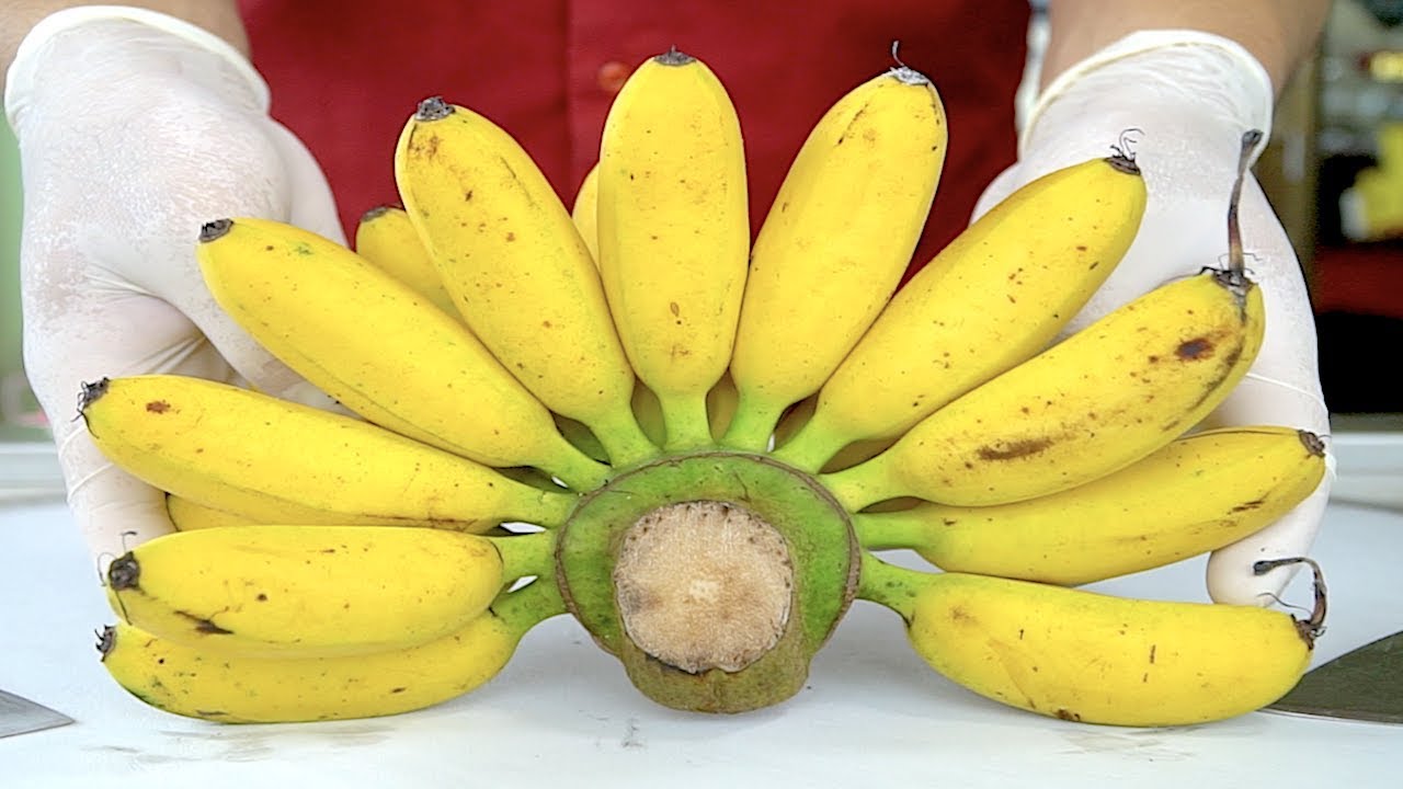 THE BEST BANANA ICE CREAM ROLLS IN THE WORLD