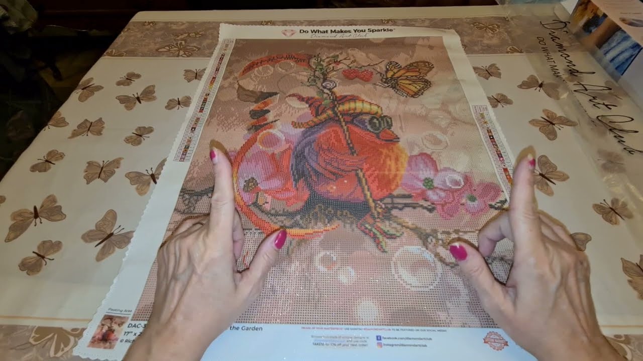 This is one cool bird😎 Unboxing ODIE-Gaurdians of the Garden by Richard Lorenz from Diamond Art Club