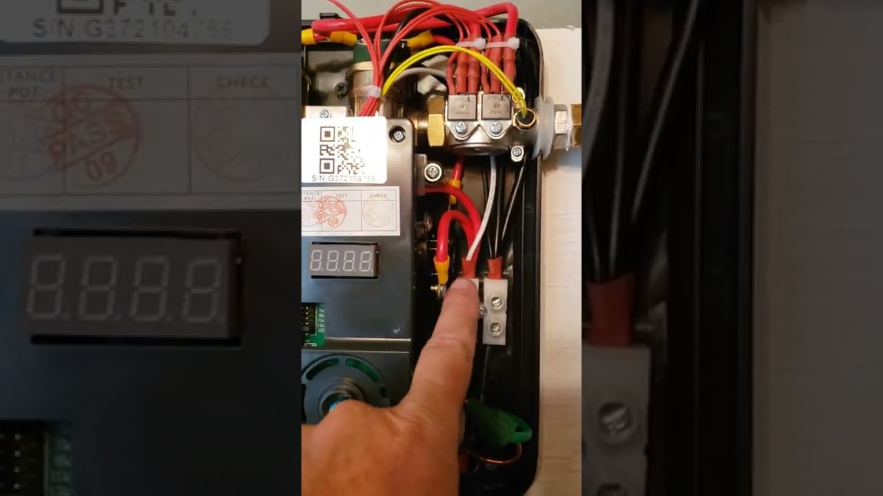 Обзор водонагревателя Rheem RETEX 13 Tankless, а также инструкции по его установке, снятию крышки...