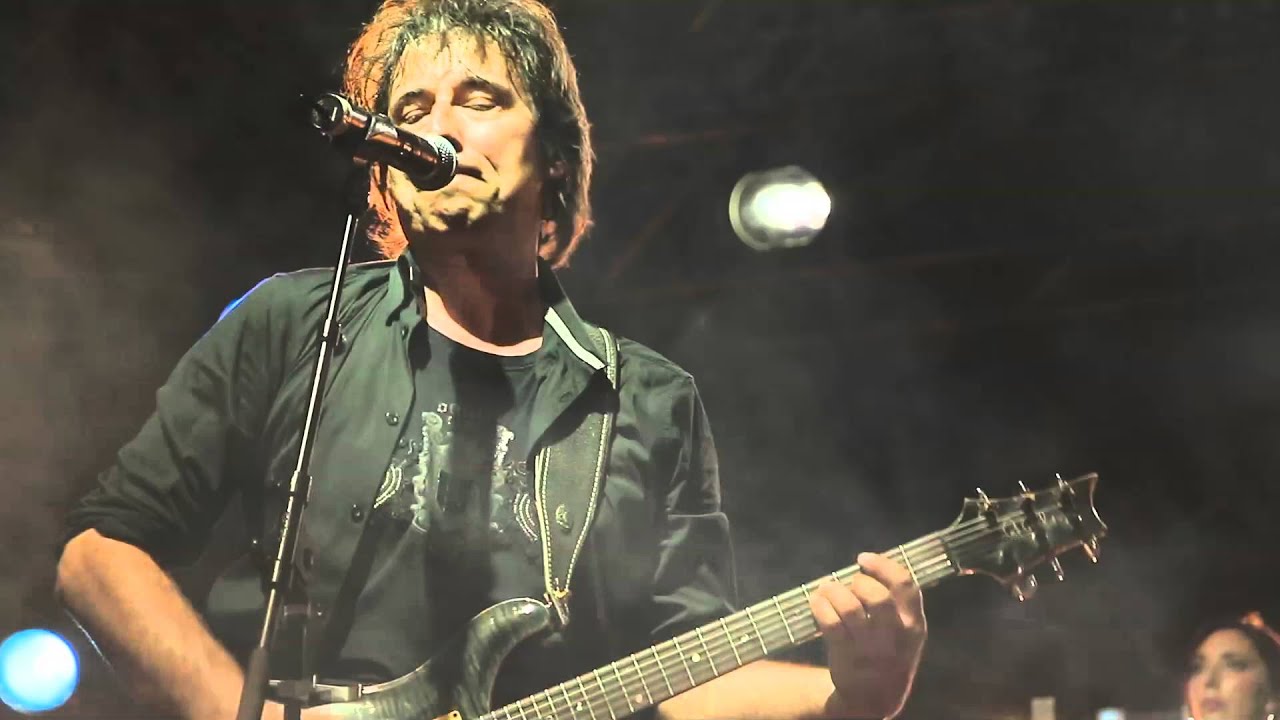 GROUPE MOTEL : Un Jour Au Mauvais Endroit  (Calogero)