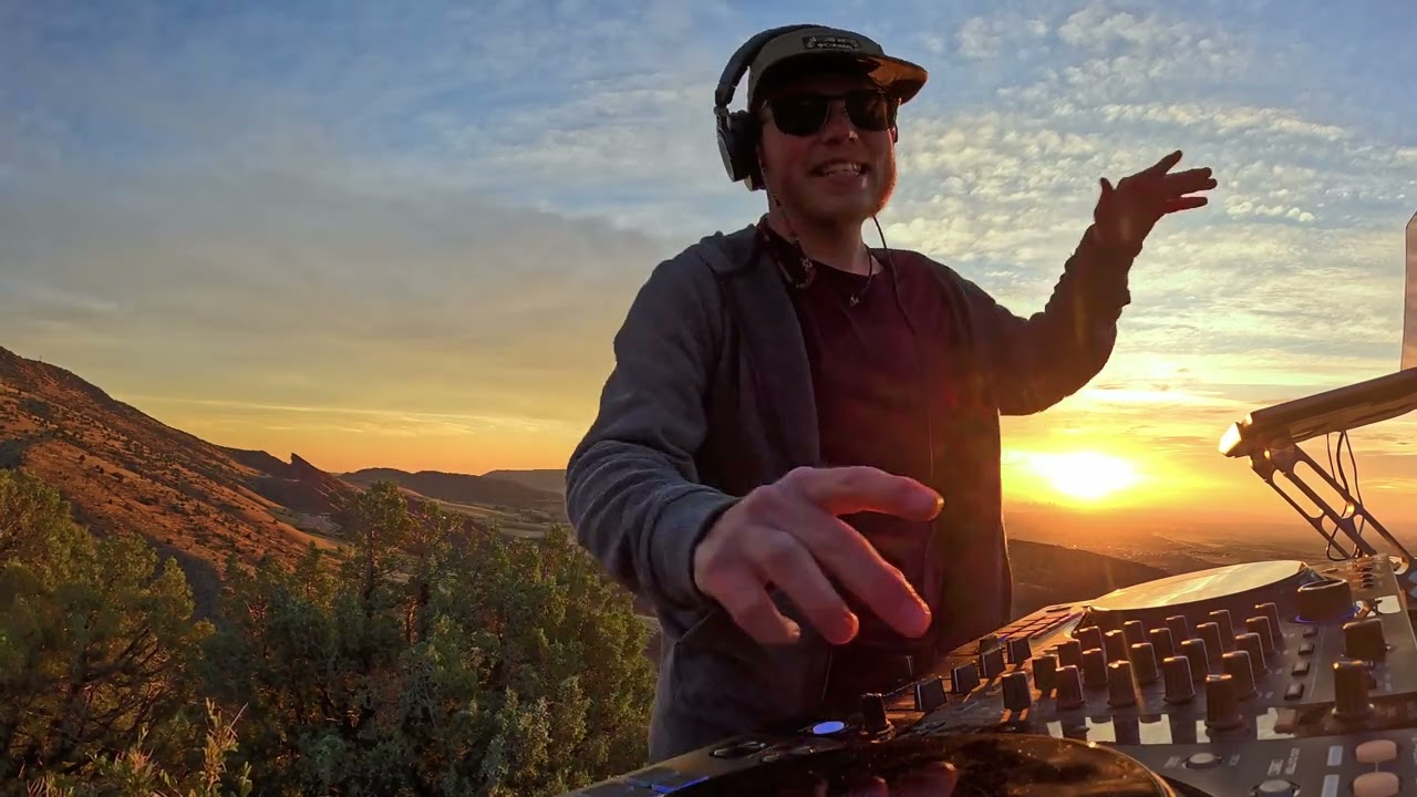 Alone In Love - (Almost) Red Rocks - Sunrise DJ Set