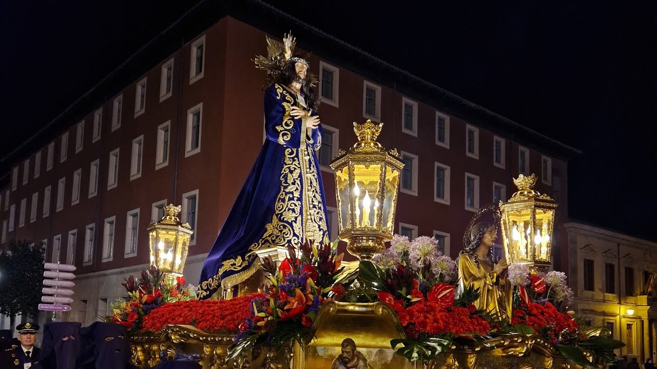 Nazarenos llegando a San Cayetano Semana Santa Zaragoza 2023