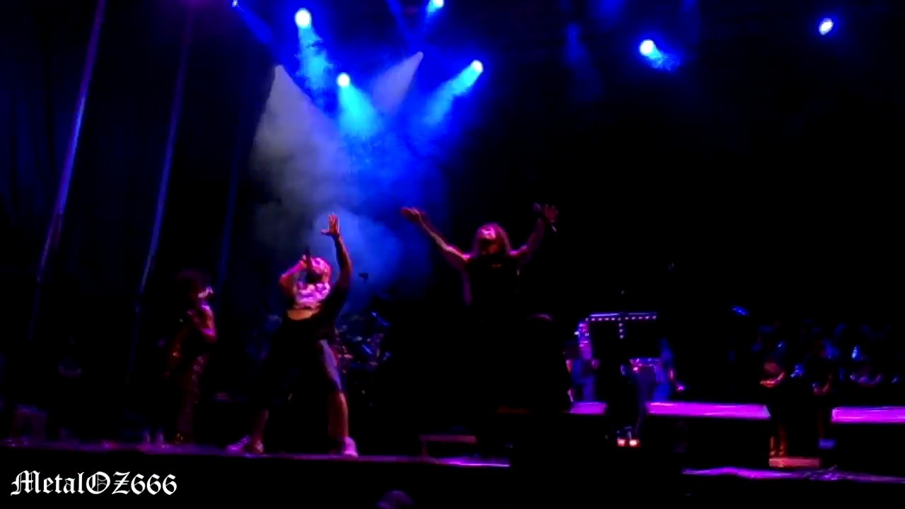 Stravaganzza - Impotencia II con Korpa - Leyendas Del Rock '18