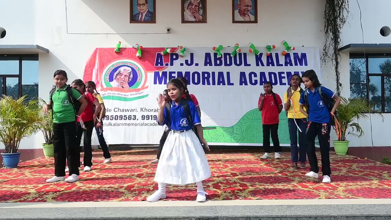 स्कूल चलें लाज़वाब प्रस्तुति नन्हे मुन्हें बच्चों द्वारा 26जनवरी 2026....