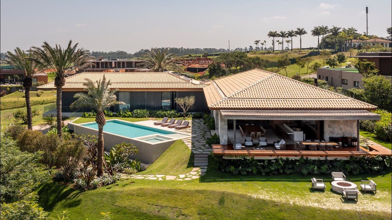 (Rep) Fazenda Suspensa, Um Oásis de Luxo