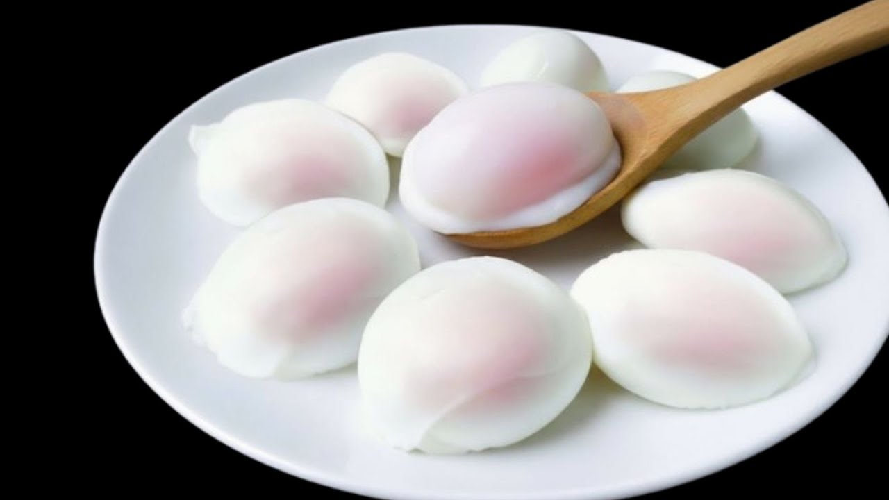 Stop frying eggs!  This is the perfect way to cook poached eggs for beginners