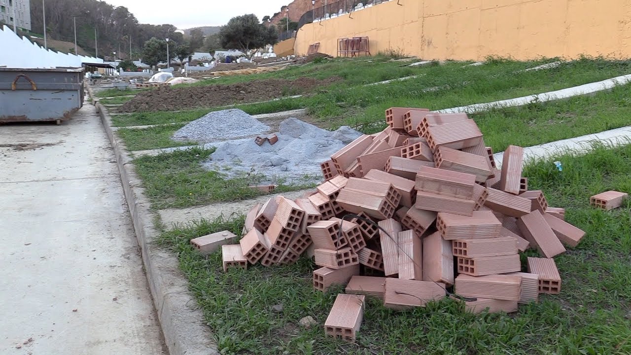 Sidi Embarek, casi sin espacio para enterramientos y con accesos nefastos