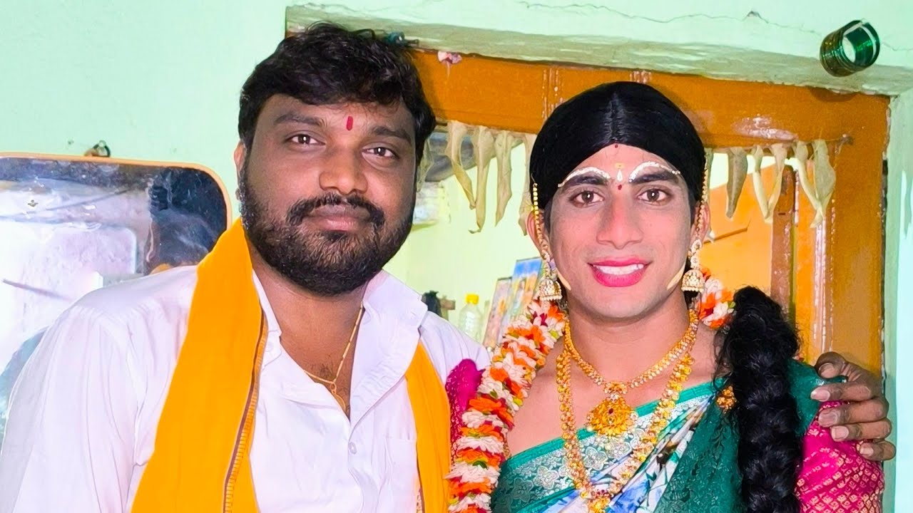 Manoj Oggu is live