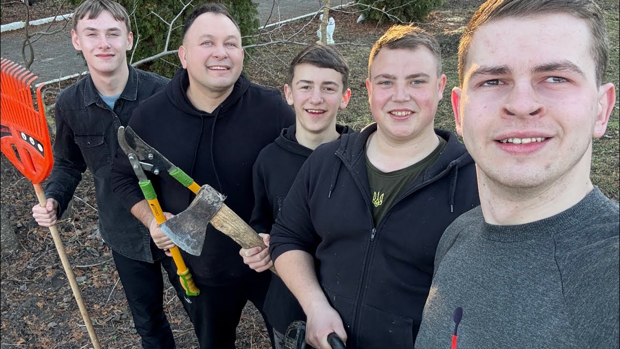 У каналі Олексій Філюк відбувається прямий ефір.