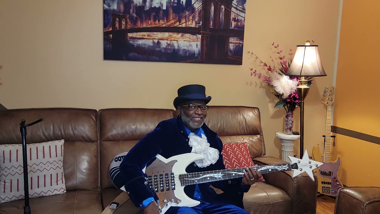 Bootsy Bass 5 meets the tone monster
