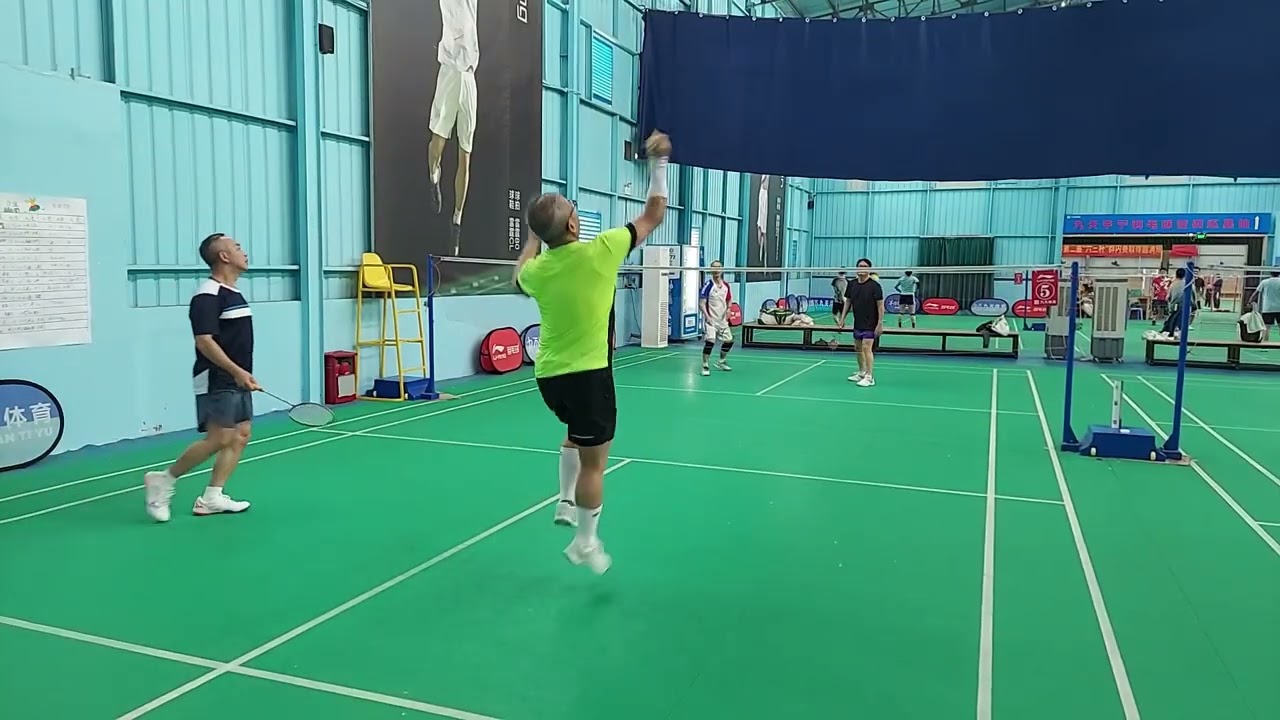 Badminton game, Zhongshan, China 2 10 26 3