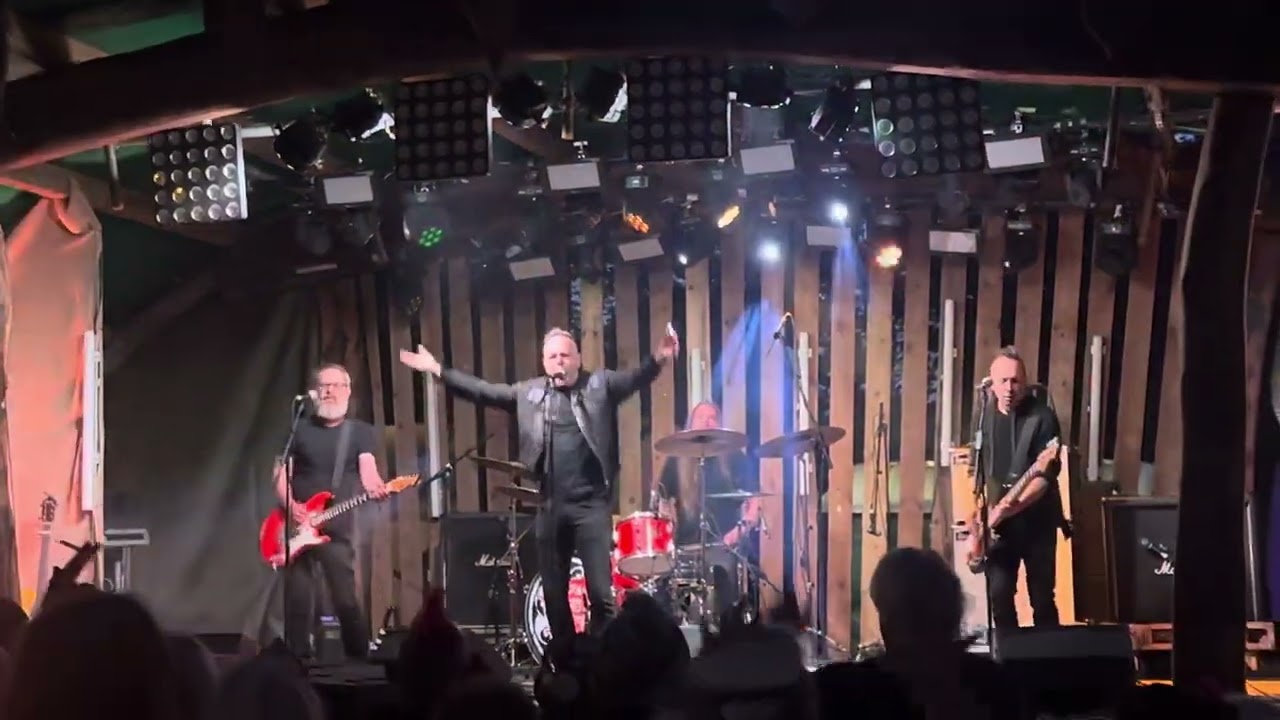 Headsticks tribute to Mike Peters of The Alarm at Bearded Theory 2025