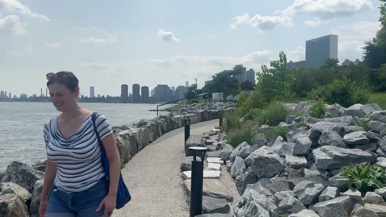 Roosevelt Island | NY | United States - Cable Car - FDR Four Freedoms State Park - Walking - 4K
