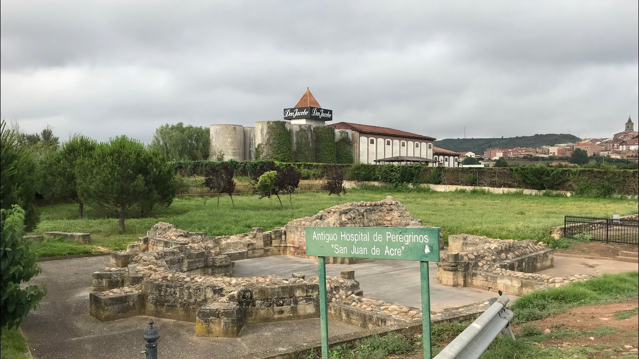 Should I Book Ahead on the Camino de Santiago (How to Avoid the Camino “Bed Race”)