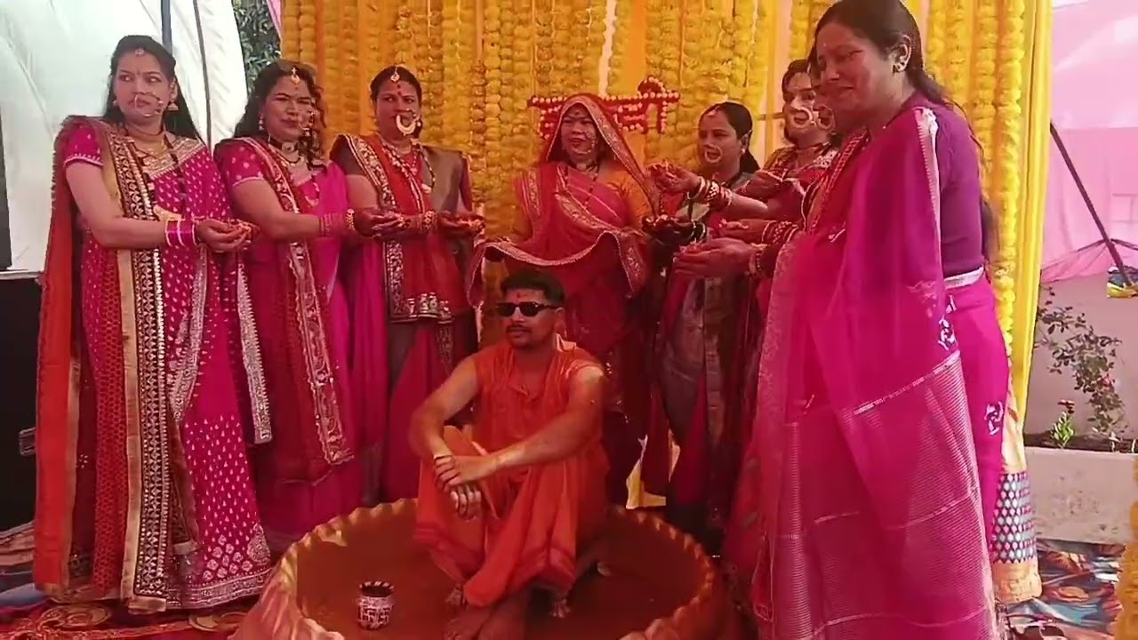  देवर की शादी की हल्दी में एंजॉयमेंट