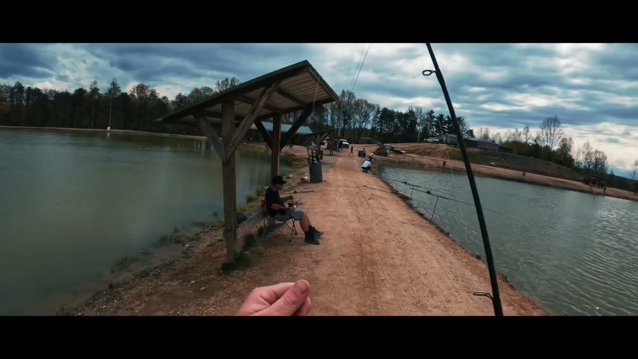 Catching Fish at Baileys Pay Lake! Trying new places, baits. Nice lake! Great people! Fish On!!!