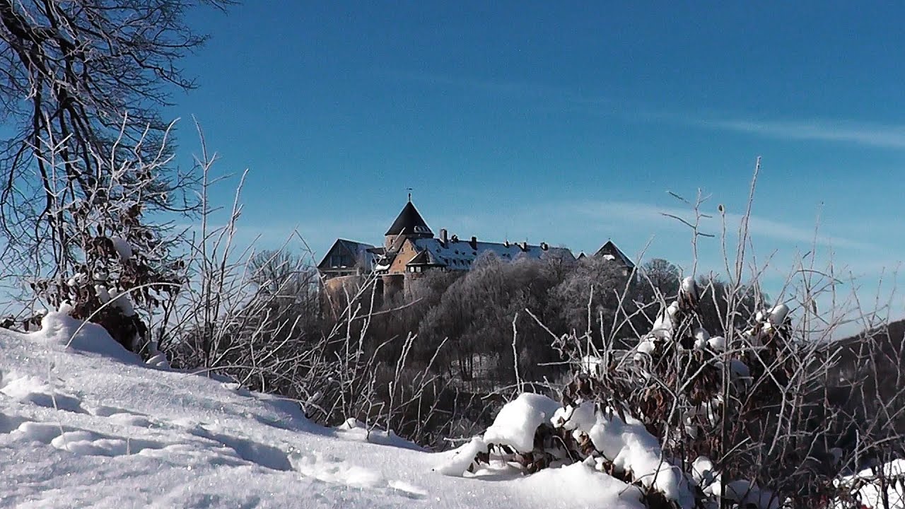 Edersee 2021  Wintermärchen : Blick von der Stadt Waldeck auf den Edersee und Schloss Waldeck