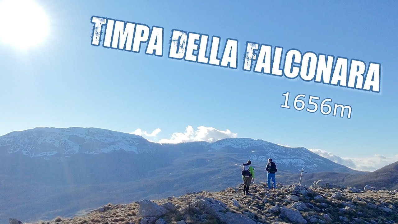 Timpa della Falconara: Tra Sole, Neve e una Vista Mozzafiato!
