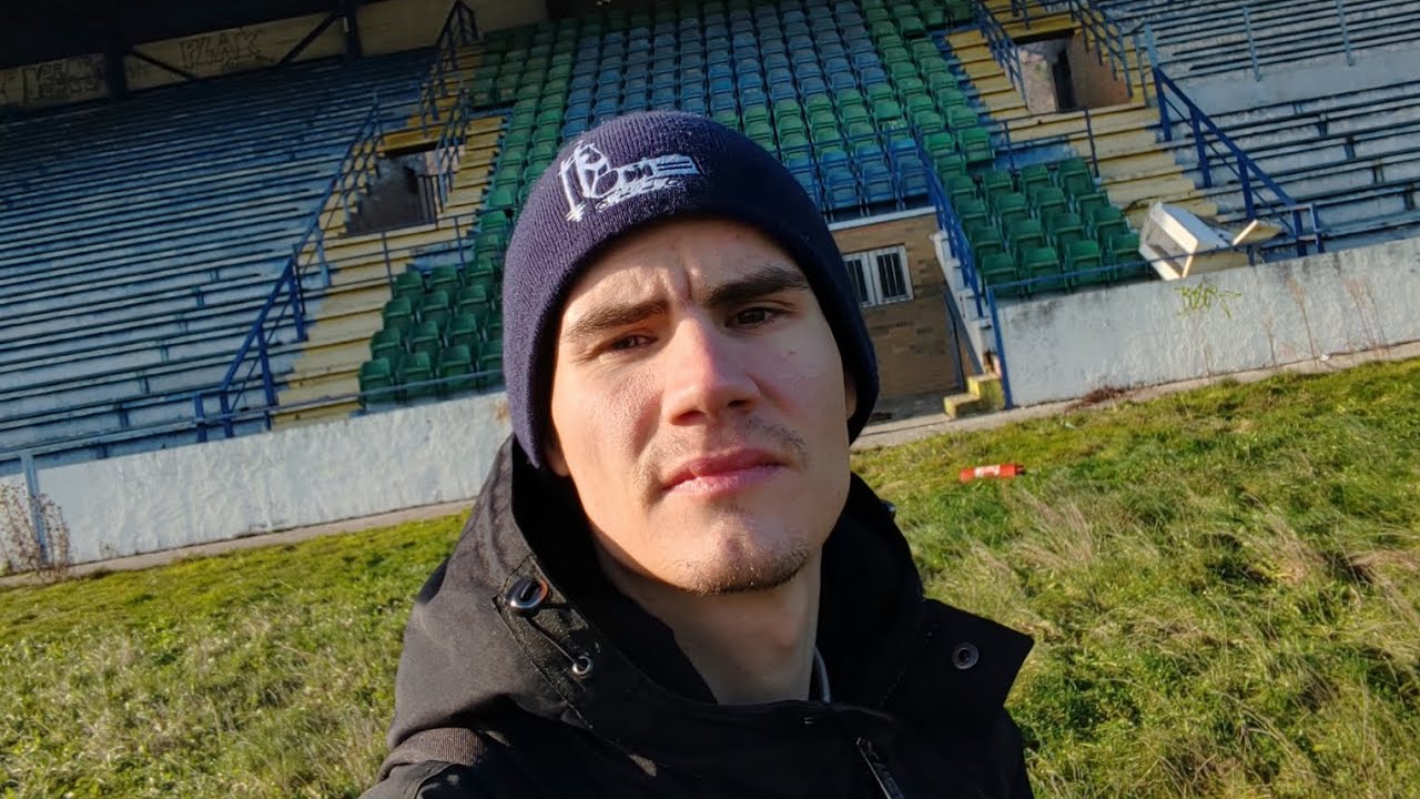 Opusten&yacute; fotbalovy &scaron;tadi&oacute;n ⚽😱😱#urbex #abandoned 