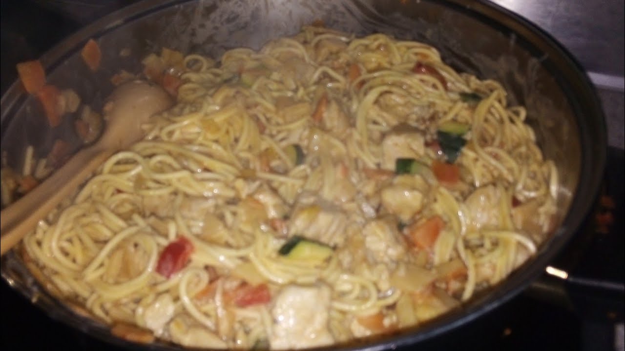Kochstudio - #1 Nudelcurry