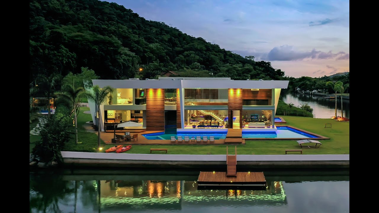 Mansão cinematográfica à venda no Portobello Resort, Mangaratiba - R$ 15.000.000,00