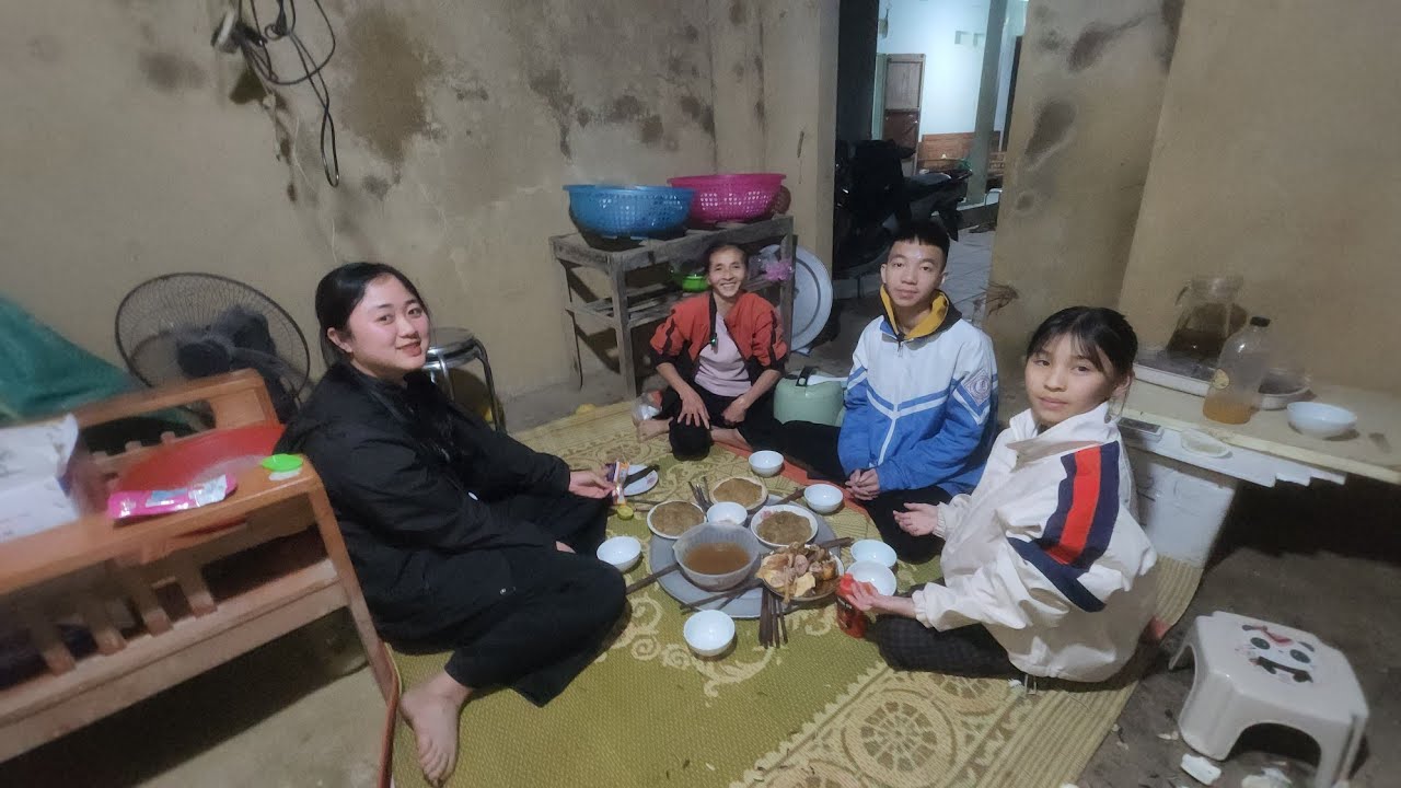 Bất ngờ cô Toán tí hon mời bữa cơm 23 ăn cháo ăn chè. Hoàng Hiền