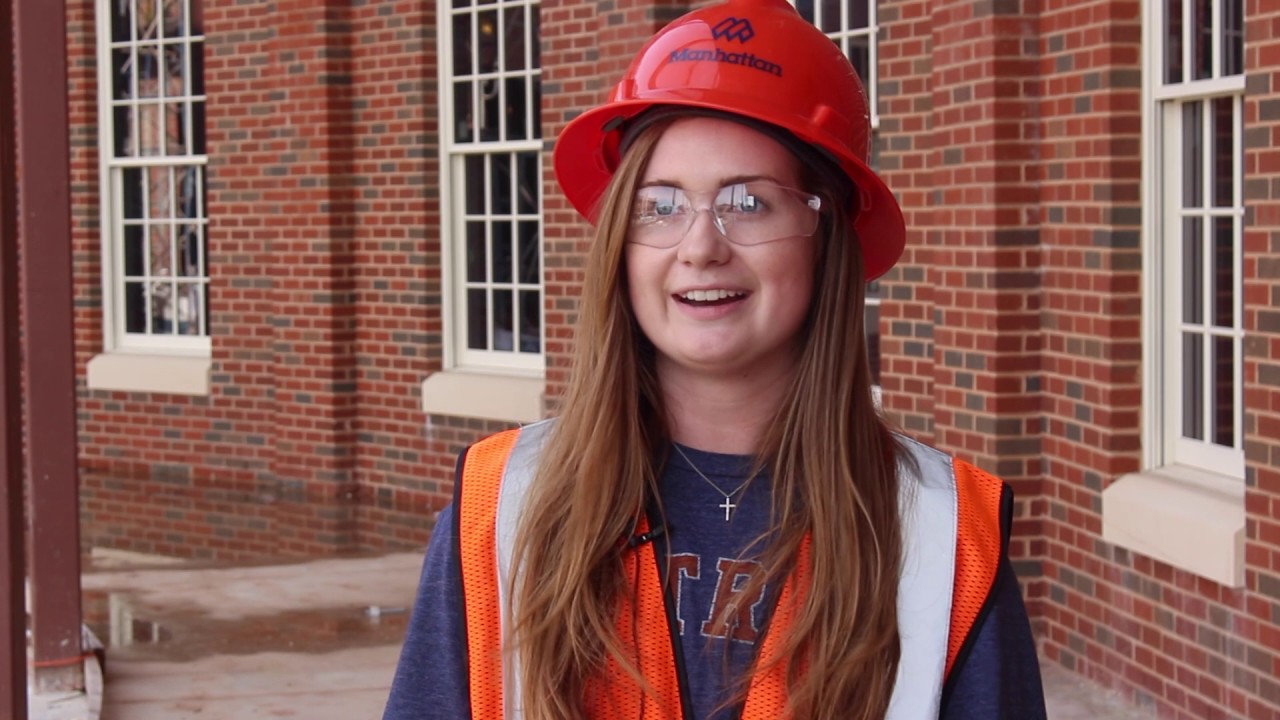 BSC Students Explore New Business Building