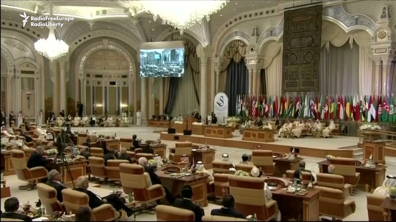 Trump Urges Arab, Muslim Leaders To 'Drive Out The Terrorists'