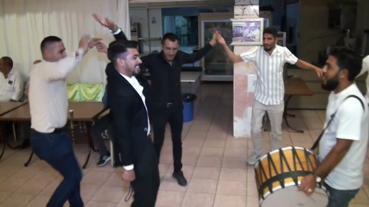 لافراح اهل طلف العريس مأمون عز الدين. الفنان احمدالاحمد