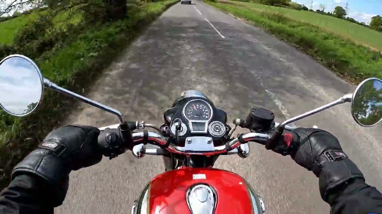 ROYAL ENFIELD,  Mumble on the Classic 350
