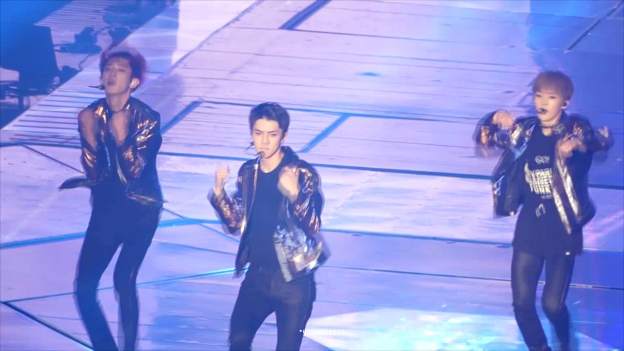 160722 EXO'rDIUM - LIGHTSABER :: SEHUN focus